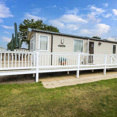 Hotel Beautiful 8 Berth Caravan For Hire At Seashore Haven Park In Norfolk Ref 22039C Great Yarmouth Esterno foto