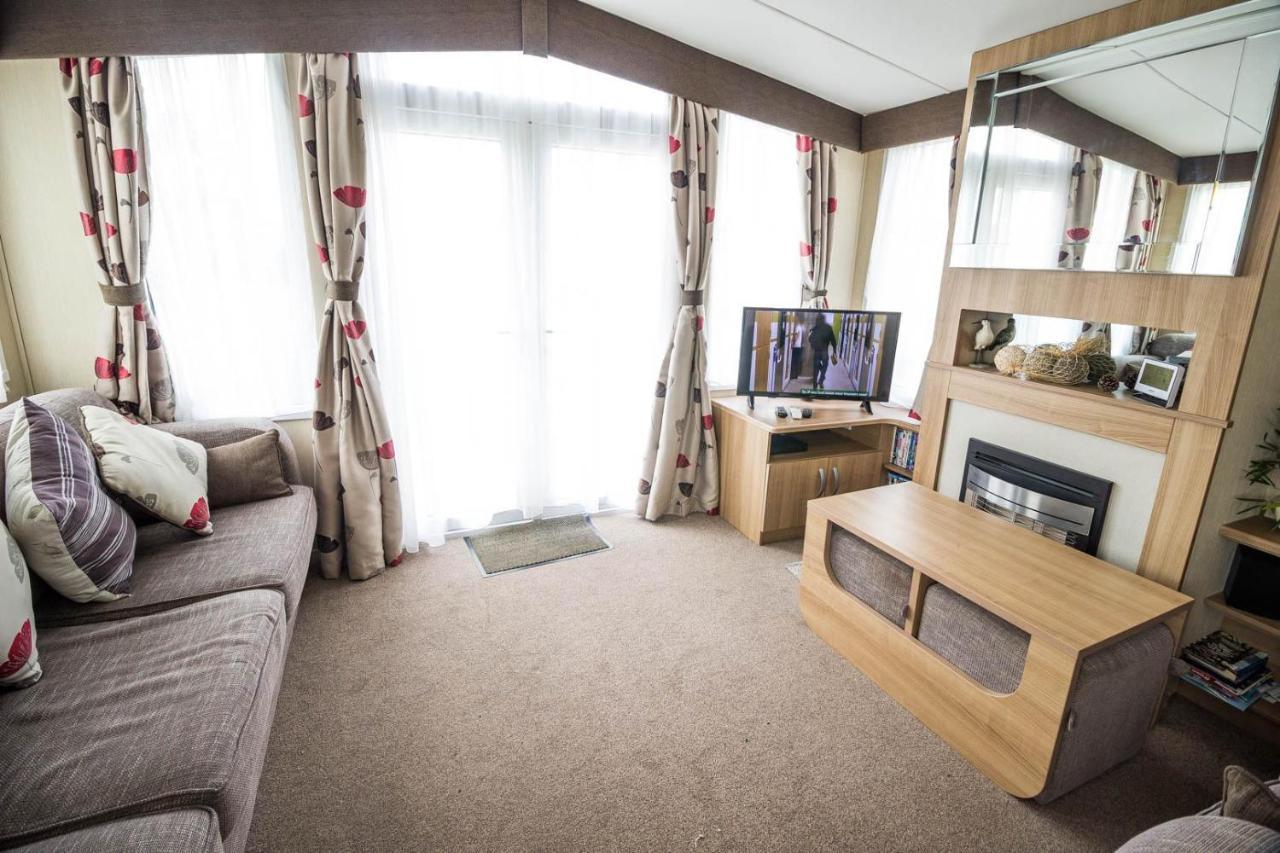 Hotel Beautiful 8 Berth Caravan For Hire At Seashore Haven Park In Norfolk Ref 22039C Great Yarmouth Esterno foto